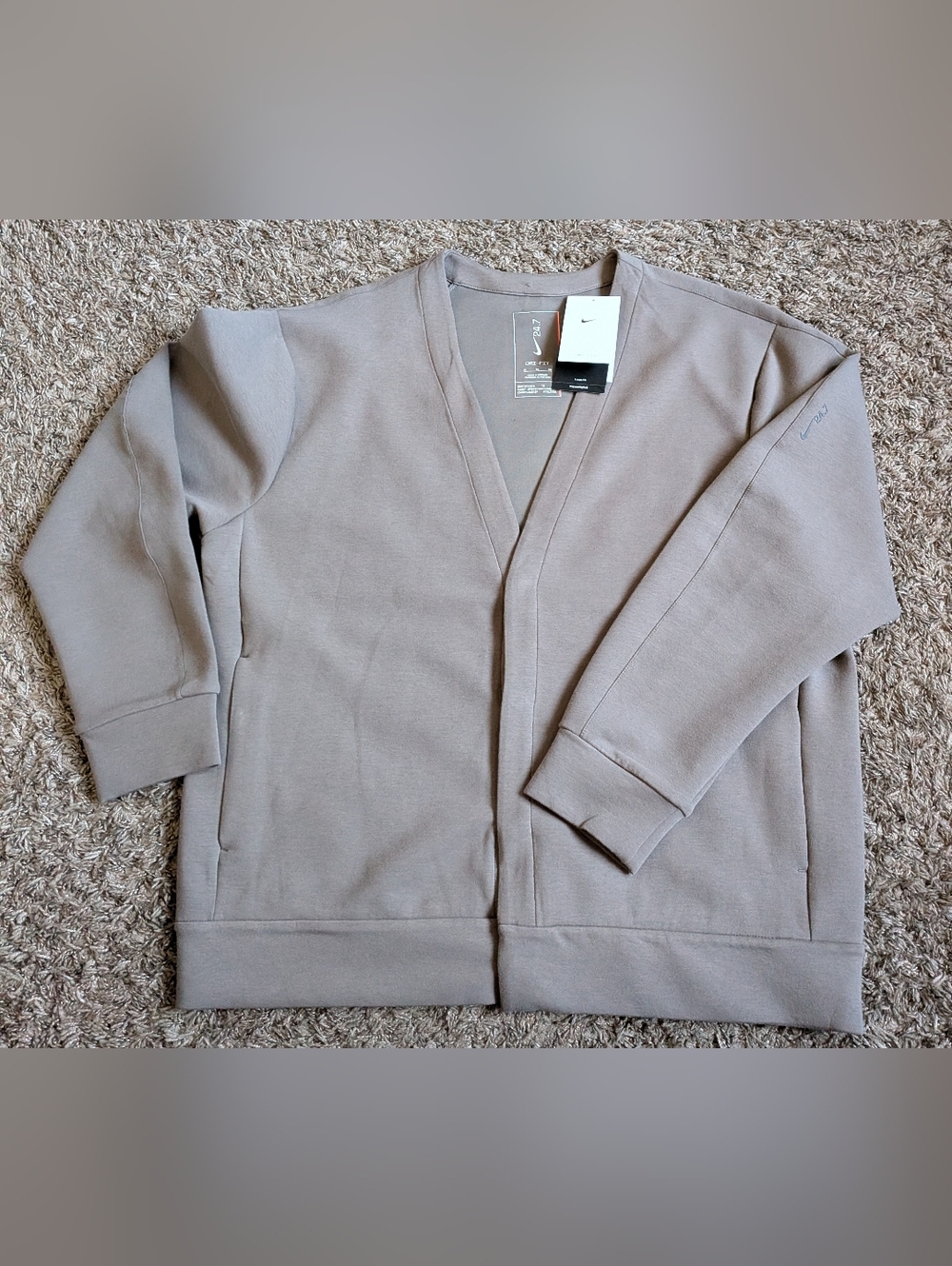 NWT Nike 24.7 ImpossiblySoft Snap Button Cardigan Men's XL